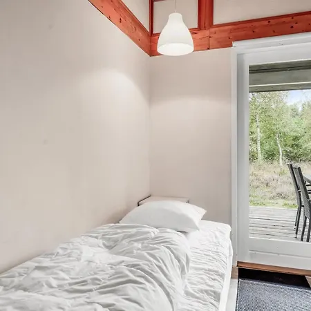 Thomine - 200m From The Sea By Interhome