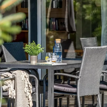Thomine - 200m From The Sea By Interhome Vakantiehuis Hals